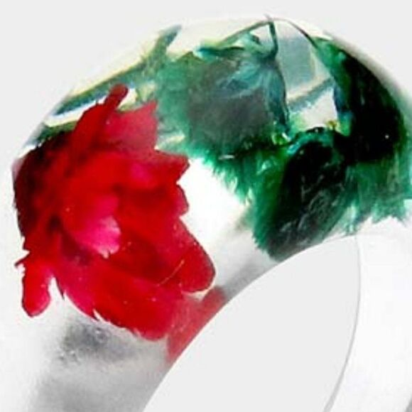 Pressed Red Flower Clear Lucite Ring Size 7.5 - Picture 2 of 5